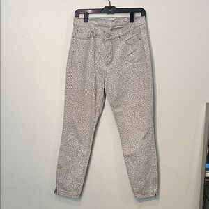 Ann Taylor Gray Patterned Cropped Pants